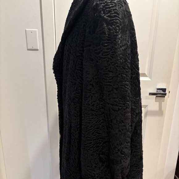 Italian handmade Persian Fur Coat - Picture 2 of 5